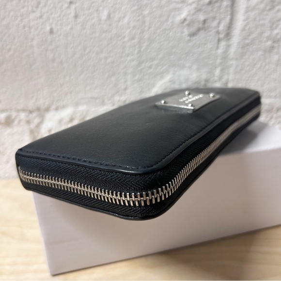 Michael Kors JET SET Zip Around Continental Black Wallet Pebbled Leather EUC - Picture 6 of 11